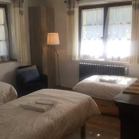 Family House With Balcony Garden Wi Fi *