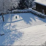 Lägenhet Family House With Balcony Garden Wi Fi